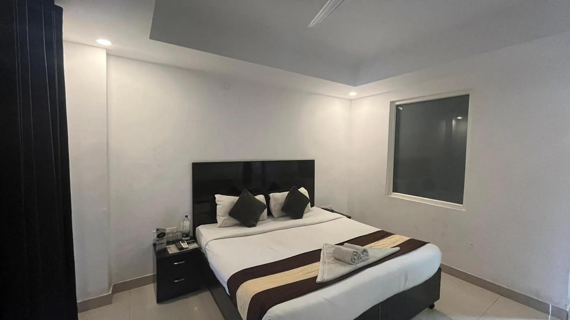 Guest house Tipsyy Inn 007 Gurgaon